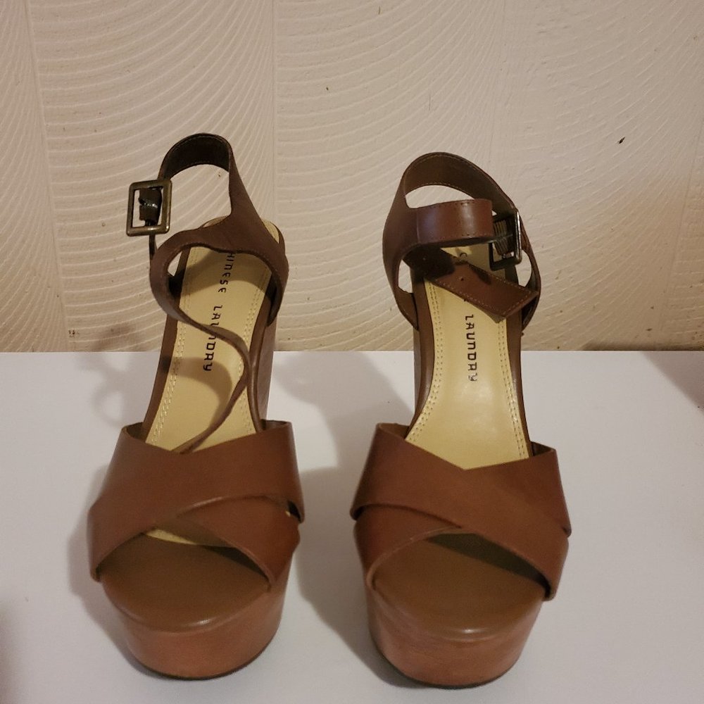 Chinese Laundry Women's Join Me Veg Leather Wedge